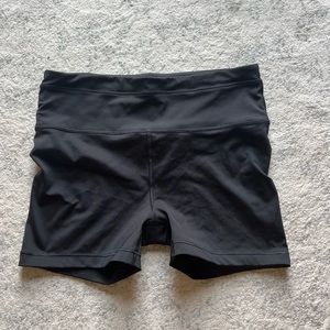 Athleta biker shorts “Accelerate Shortie”